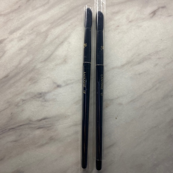 Lancome Other - Lancome #17 shadow blending brushes set of 2
